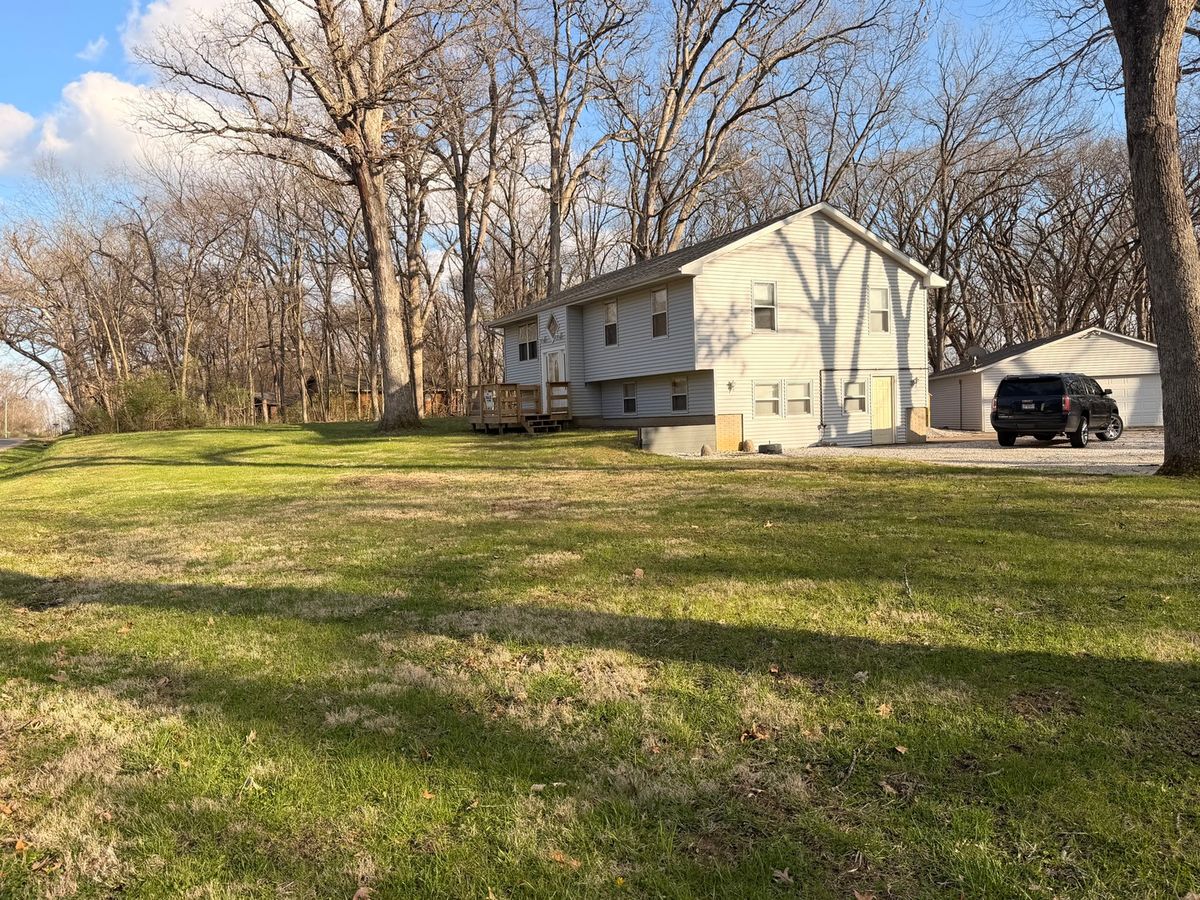 2 Acapulco Drive, Putnam, IL 61560