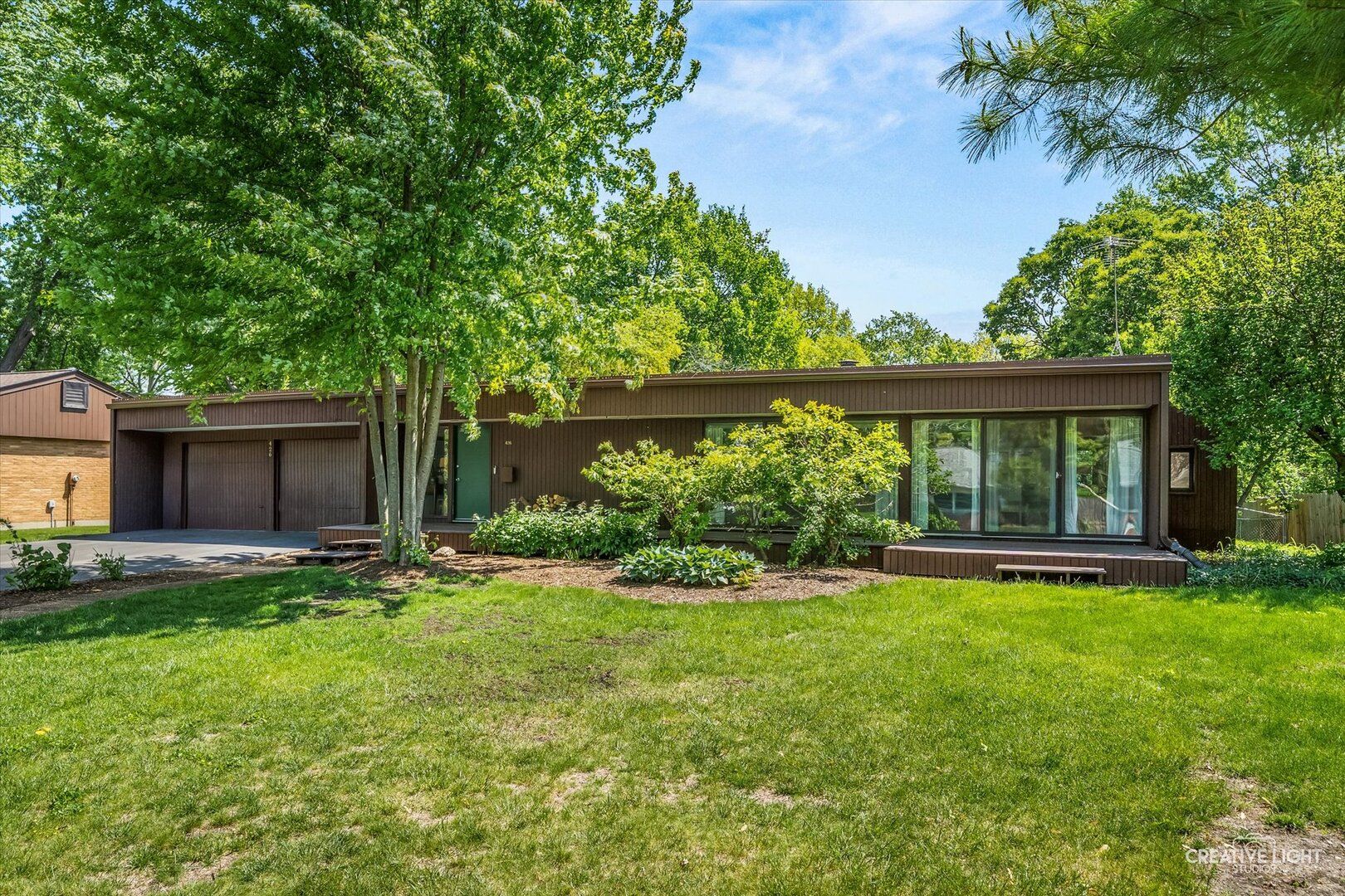 426 N Kingsway Drive — Aurora, IL 60506