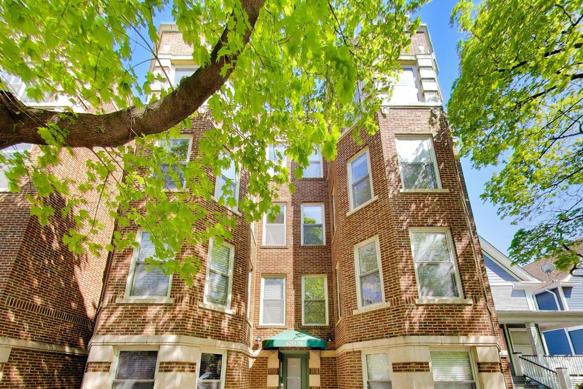 6253 Magnolia Avenue, Chicago, IL 60660
