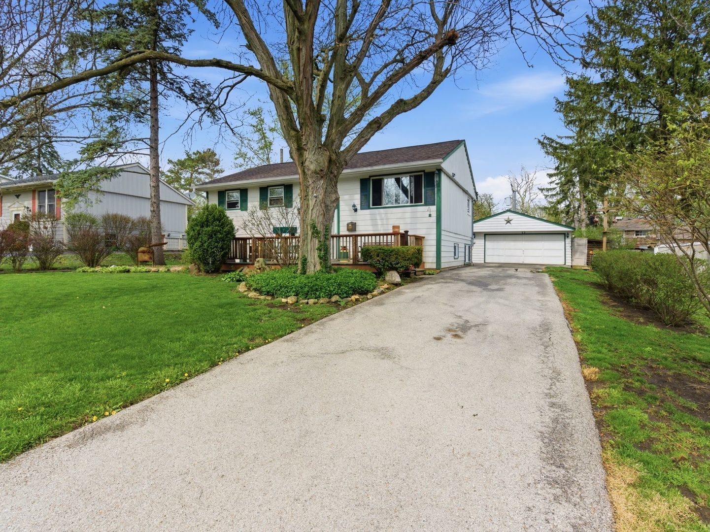 7663 Walnut Avenue — Woodridge, IL 60517