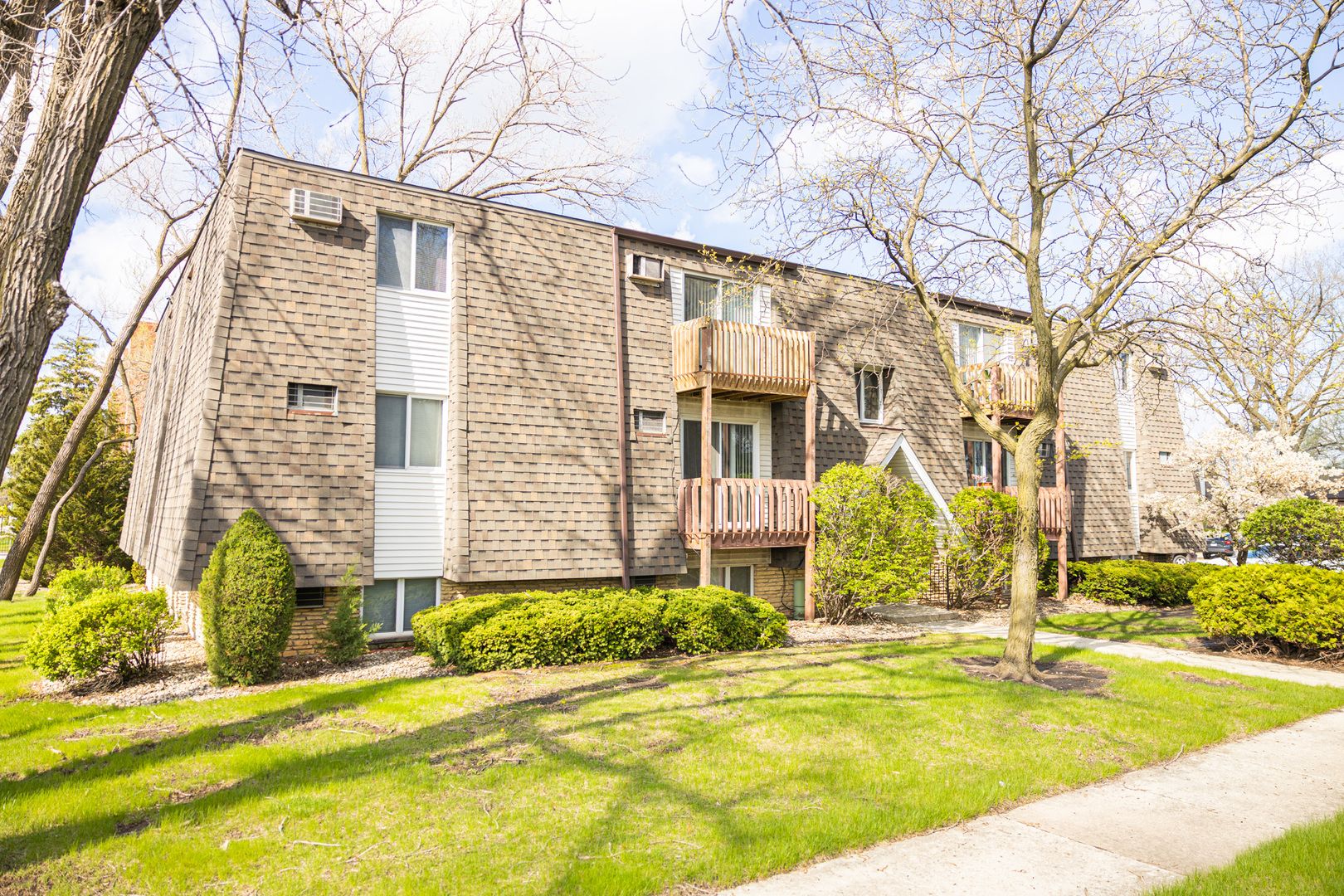 218 Madison Street #3D — Joliet, IL 60435