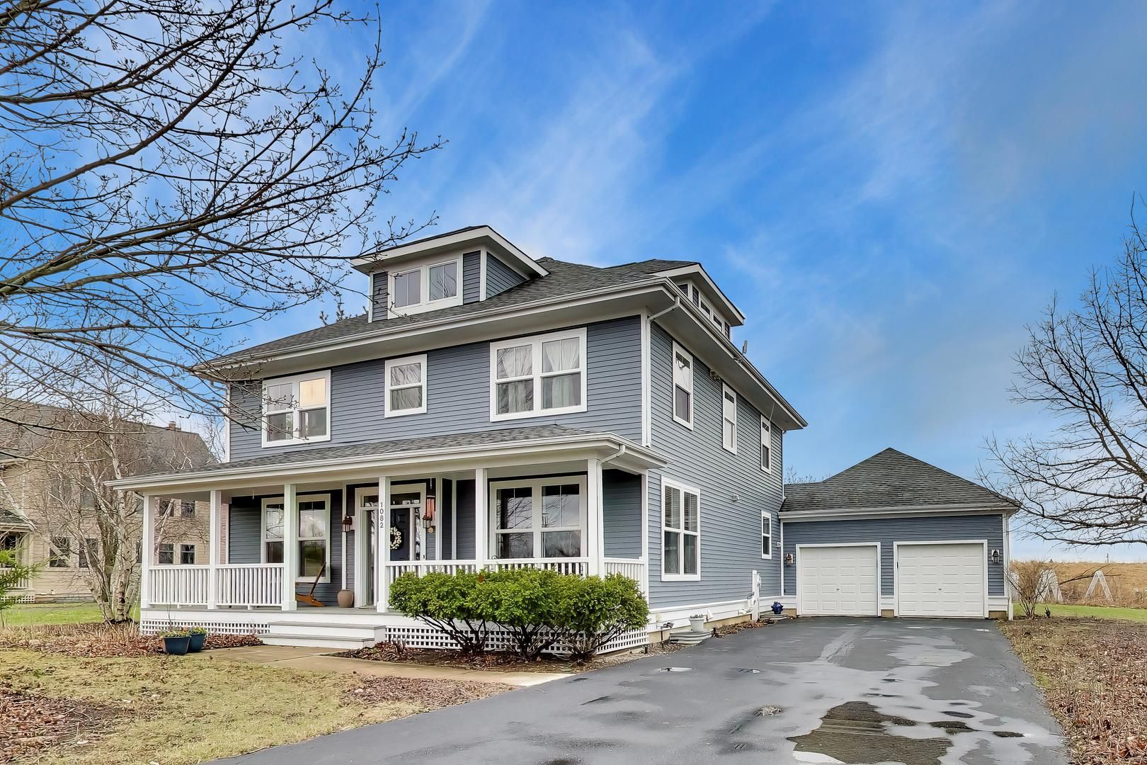 1082 Prairie Trail — Grayslake, IL 60030