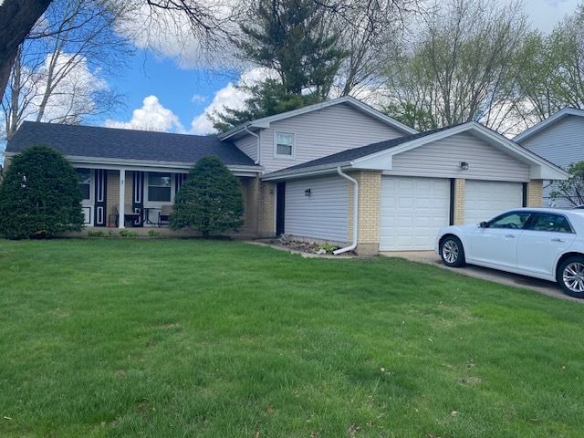 726 Windsor Drive, Crystal Lake, IL 60014