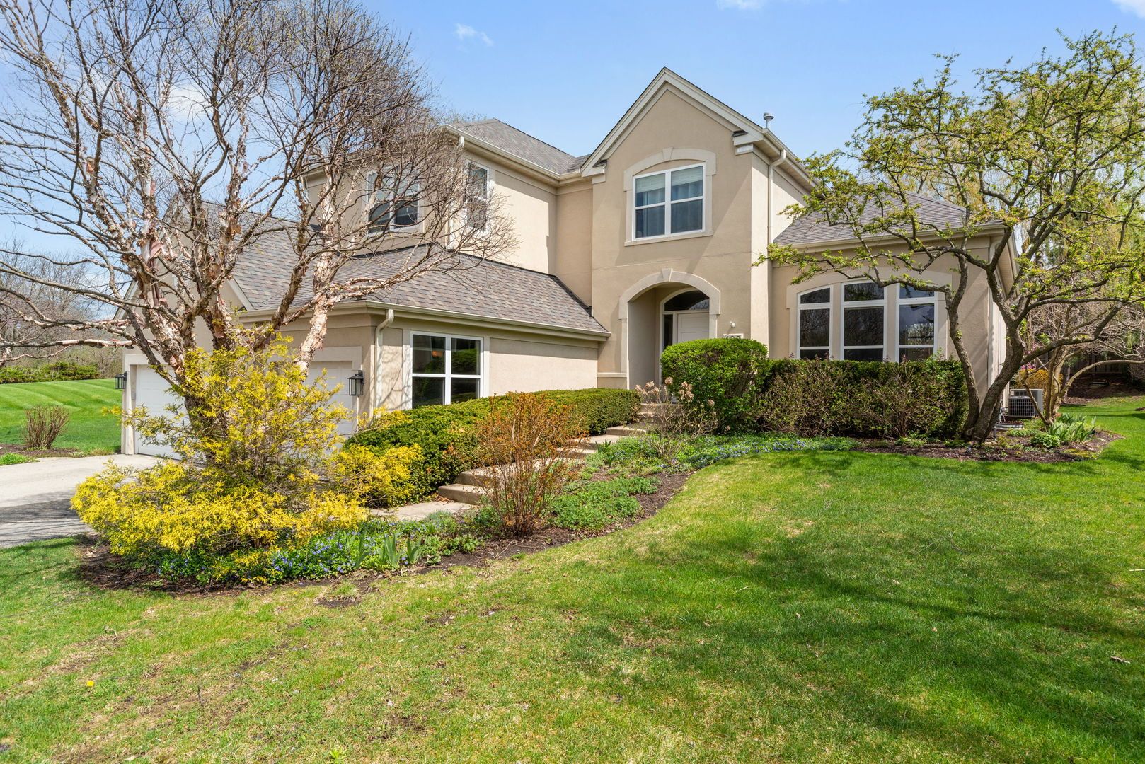 483 Castle Pines Lane — Riverwoods, IL 60015