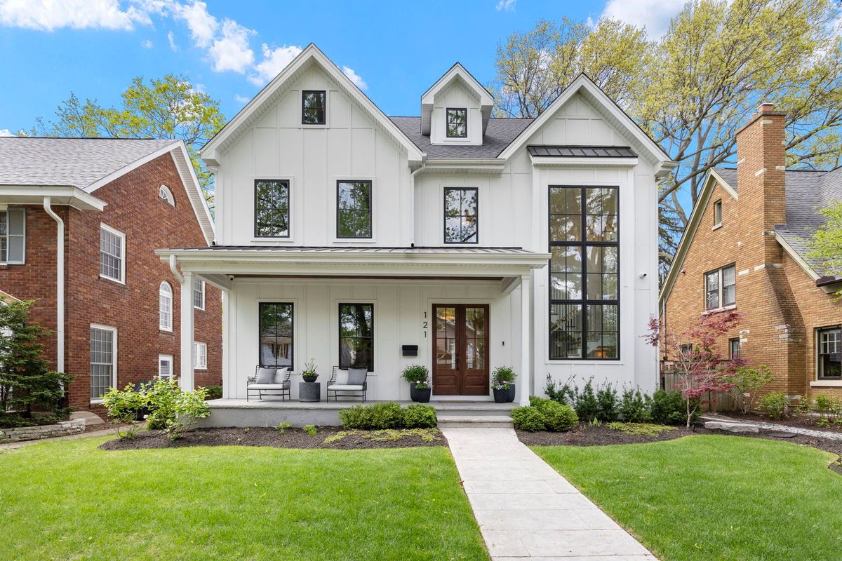 121 Julian Street, Naperville, IL 60540