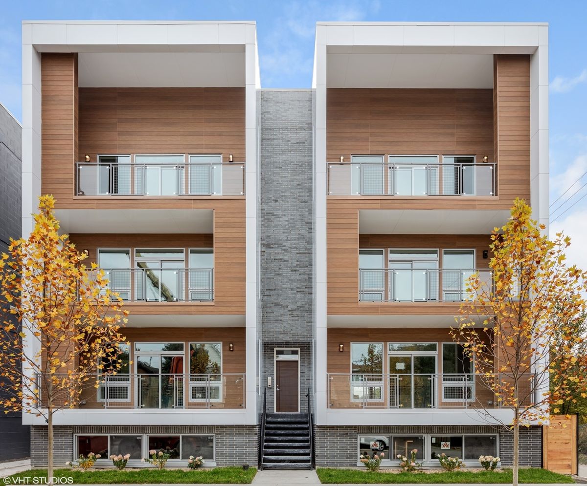 731 17th Street, Chicago, IL 60616