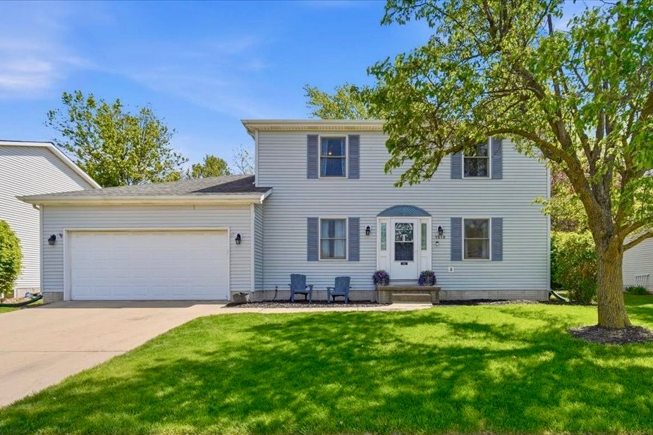 1313 Courtland Avenue — Normal, IL 61761
