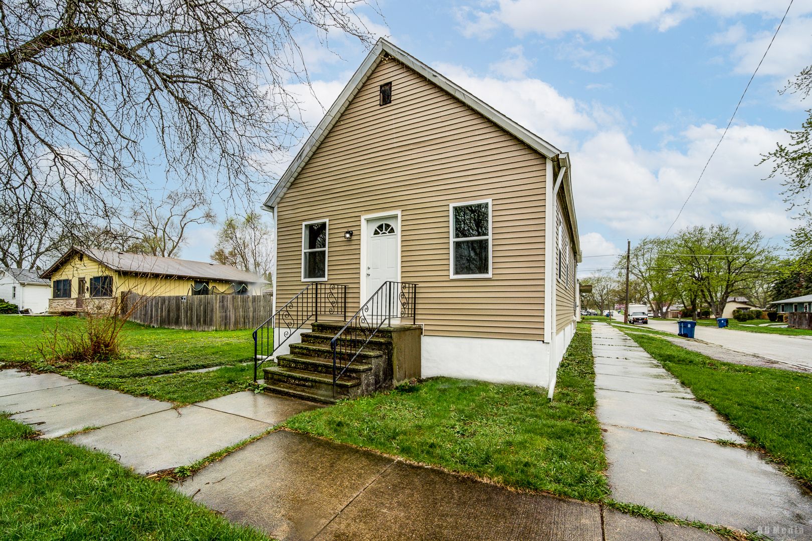 3300 Butler Avenue — Steger, IL 60475