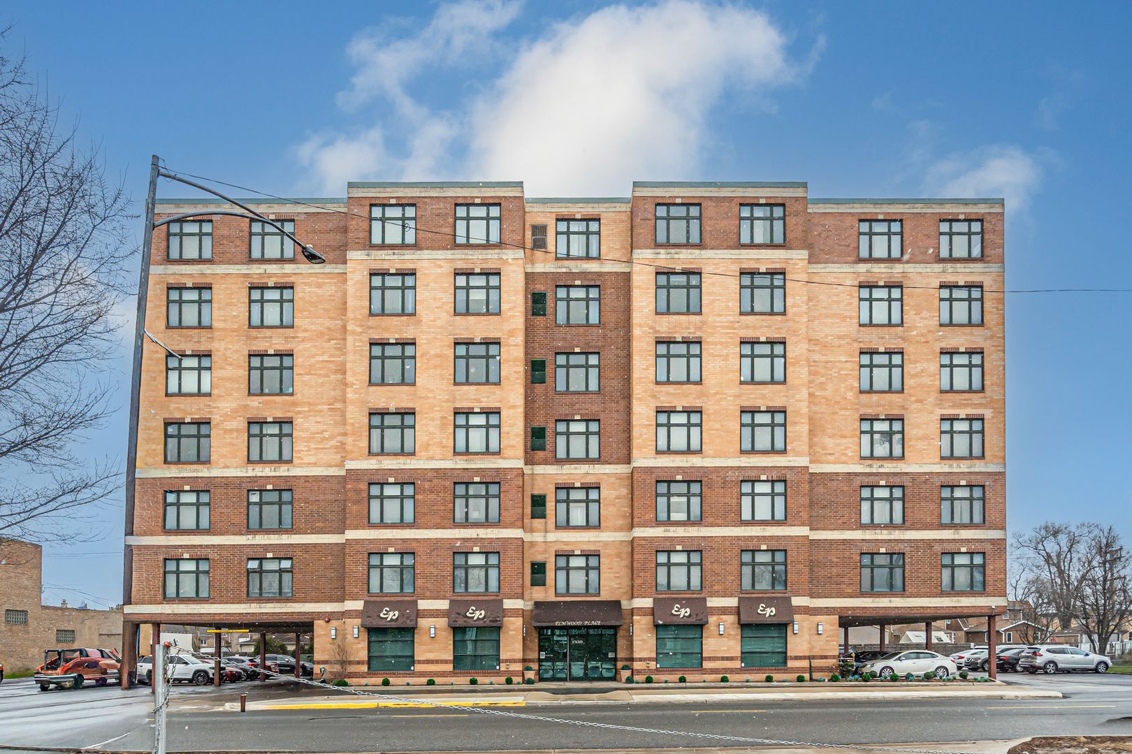 1930 N Harlem Avenue #505 — Elmwood Park, IL 60707