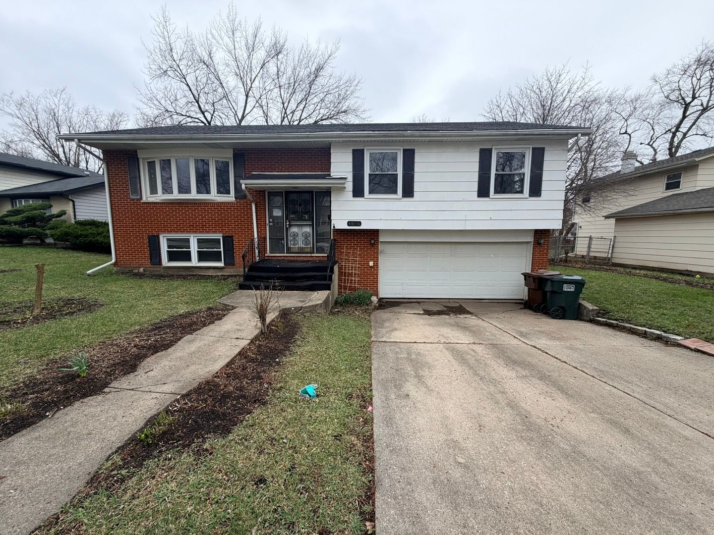 4656 176th Place — Country Club Hills, IL 60478