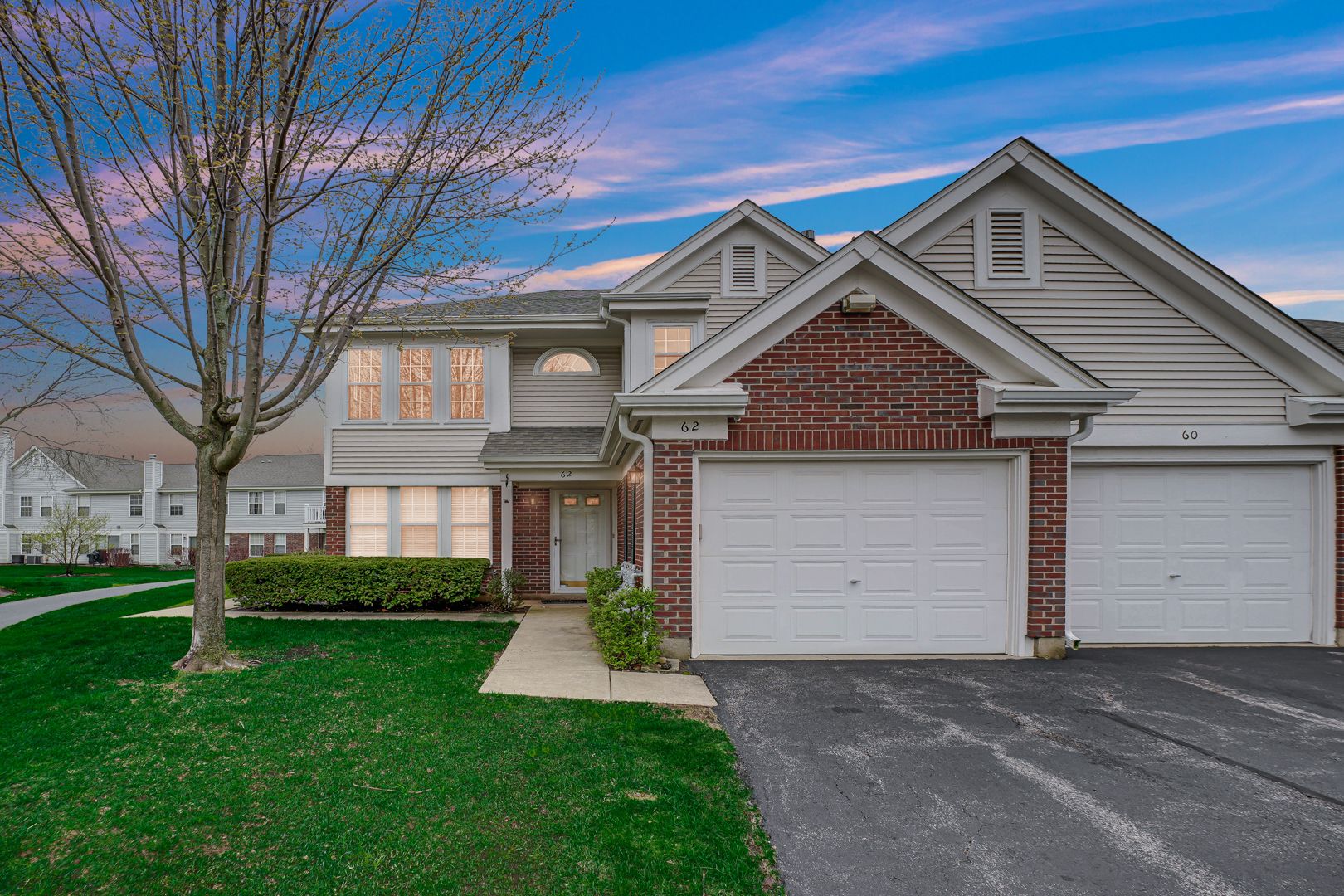 62 Winding Run Lane #62 — Streamwood, IL 60107