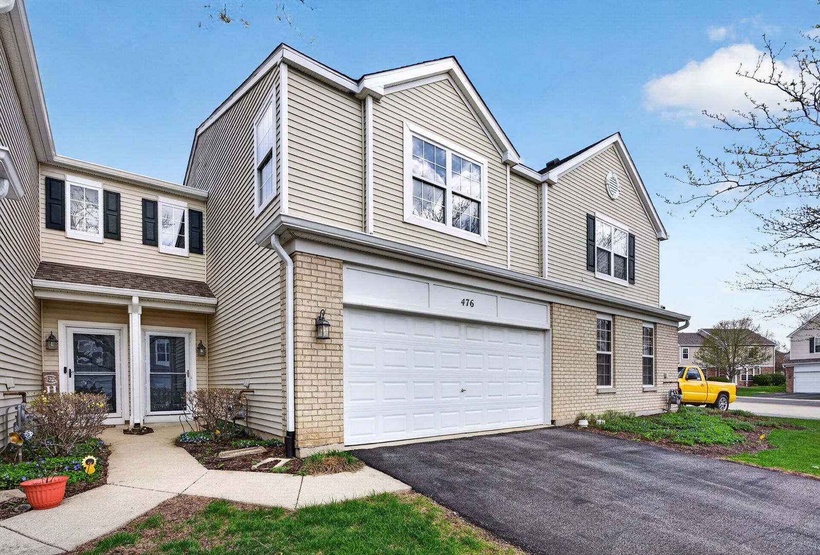 476 Brookside Drive — Oswego, IL 60543