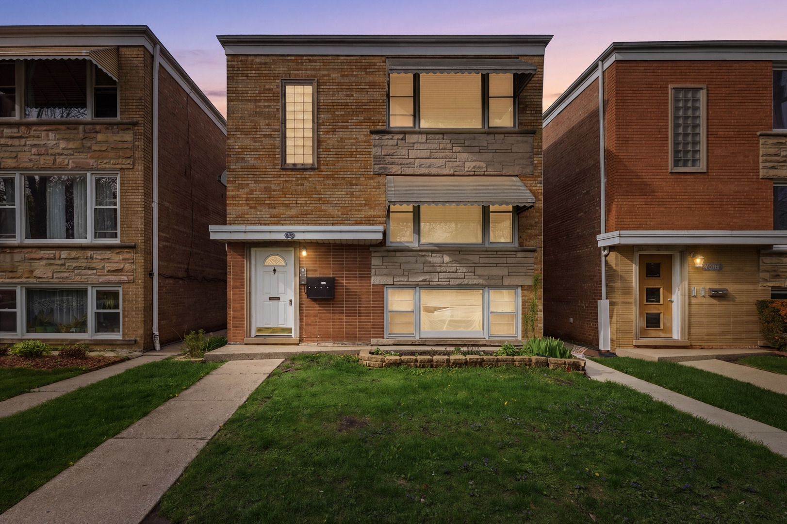 6030 W Lawrence Avenue — Chicago, IL 60630