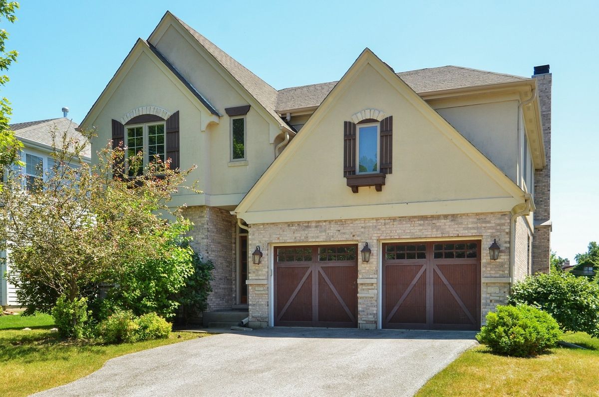 123 Maple Avenue, Wilmette, IL 60091