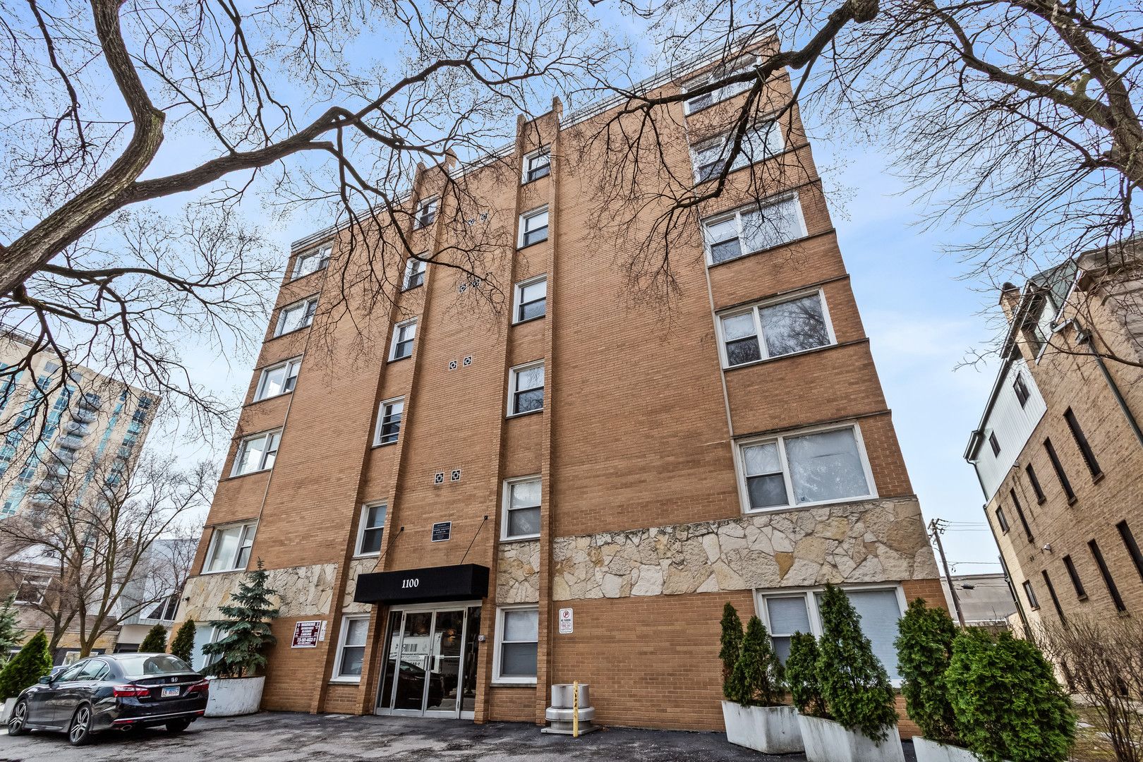 1100 Church Street #404 — Evanston, IL 60201