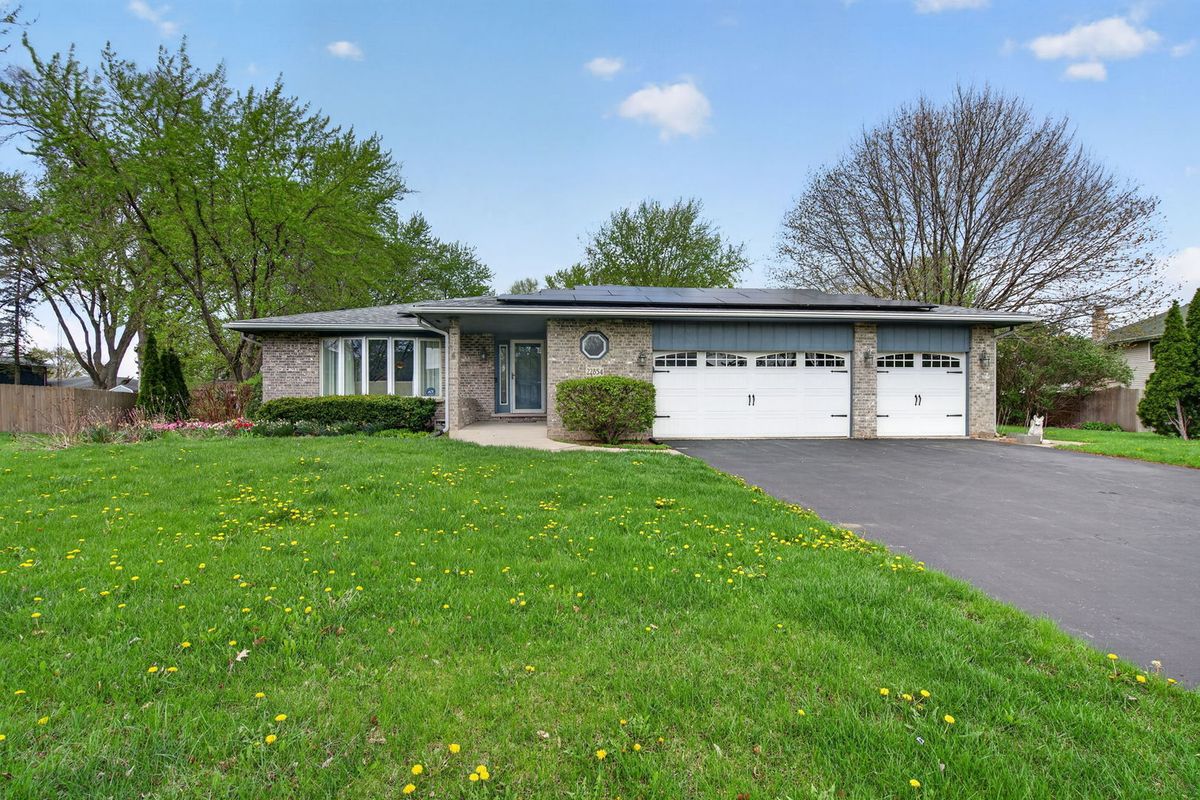 22854 Bussey Drive, Plainfield, IL 60586