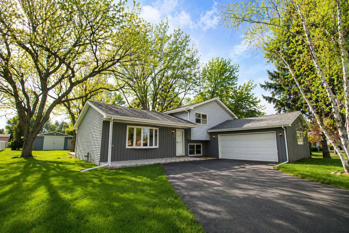 12748 Elaine Drive, Plainfield, IL 60585