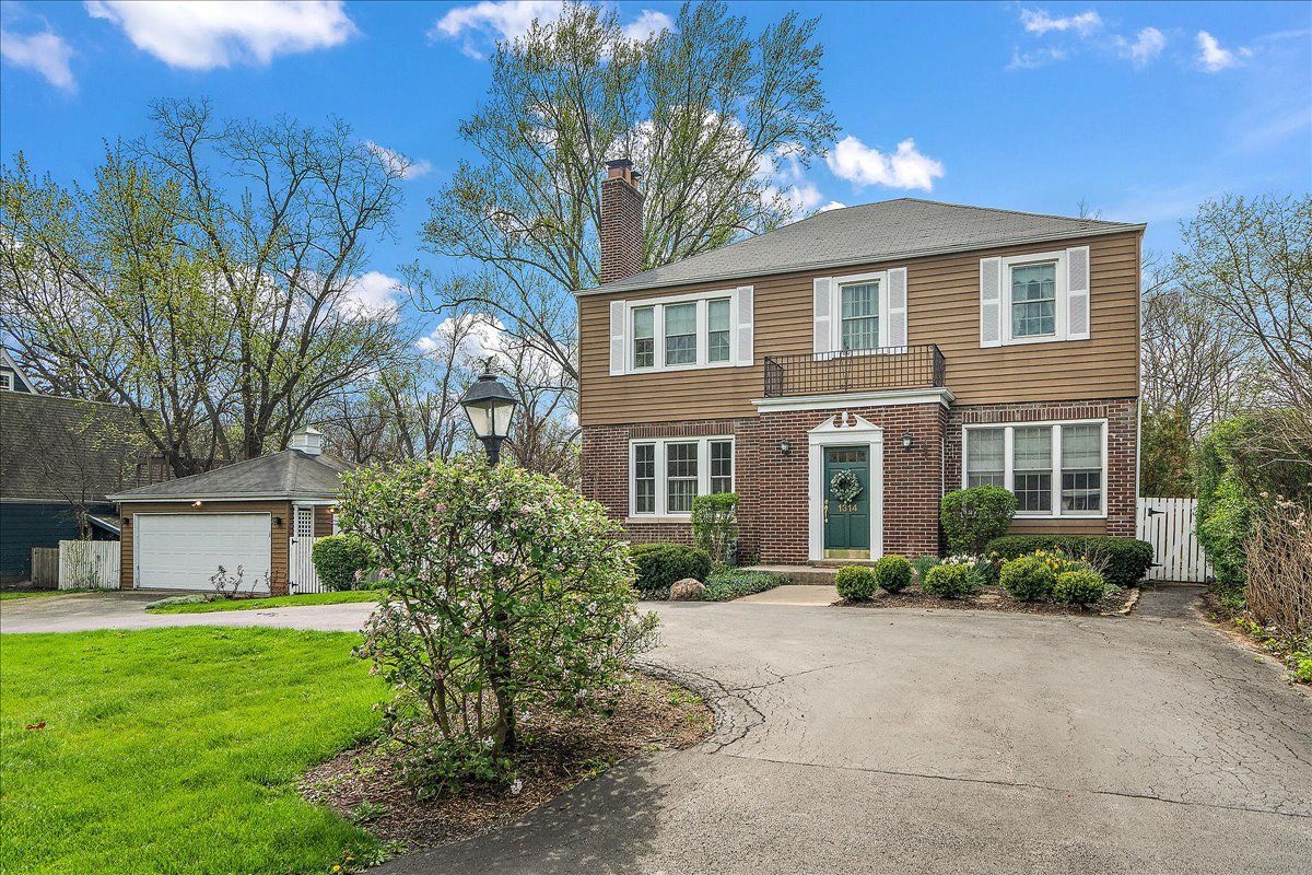 1314 Bunker Avenue — Flossmoor, IL 60422