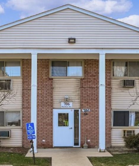 706 Marilyn Avenue #105 — Glendale Heights, IL 60139