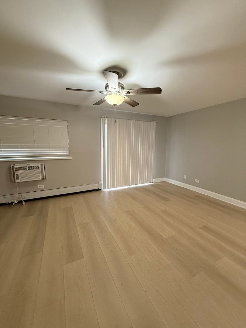 706 Marilyn Avenue, Glendale Heights, IL 60139