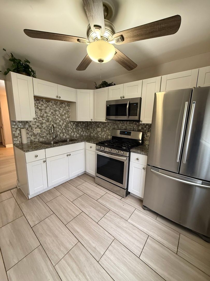 706 Marilyn Avenue, Glendale Heights, IL 60139