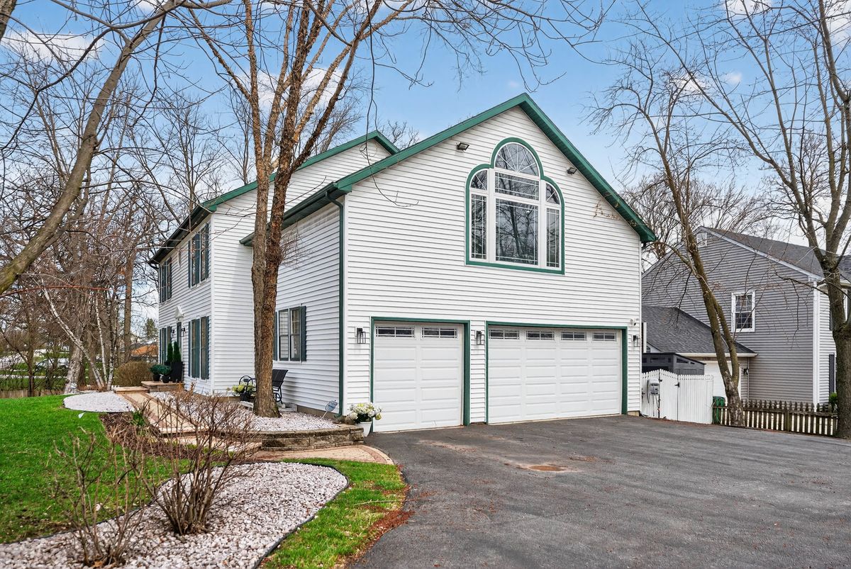 0S775 Madison Street, Winfield, IL 60190