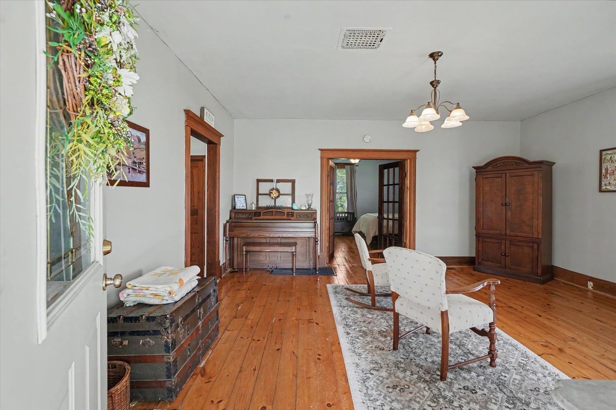 23 E 1500 North Road, Cisco, IL 61830