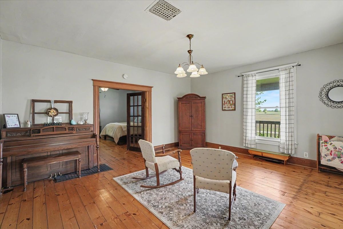 23 E 1500 North Road, Cisco, IL 61830