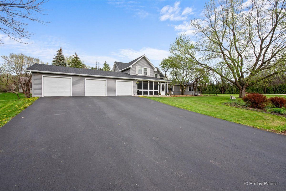 39W030 POPLAR Lane, St. Charles, IL 60175