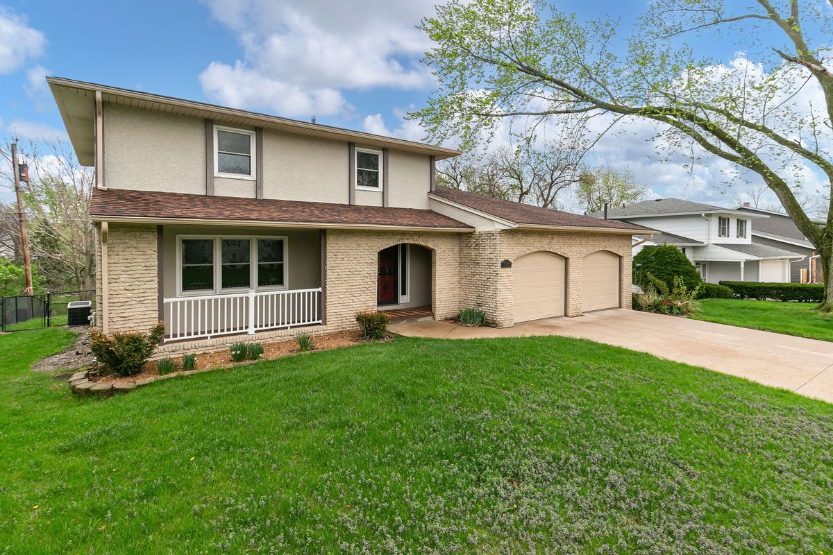 4003 Tanglefoot Terrace, Bettendorf, IA 52722