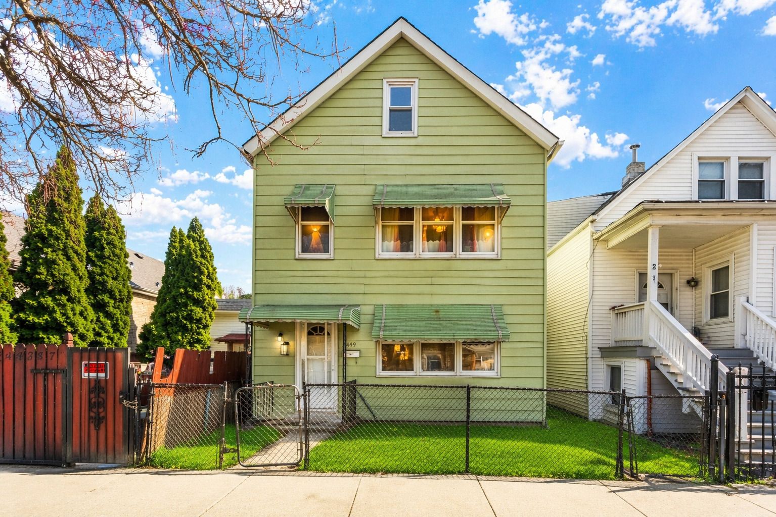 2849 S Kolin Avenue — Chicago, IL 60623