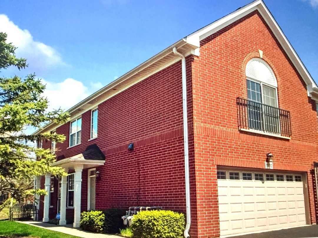 1002 Kensington Drive — Northbrook, IL 60062