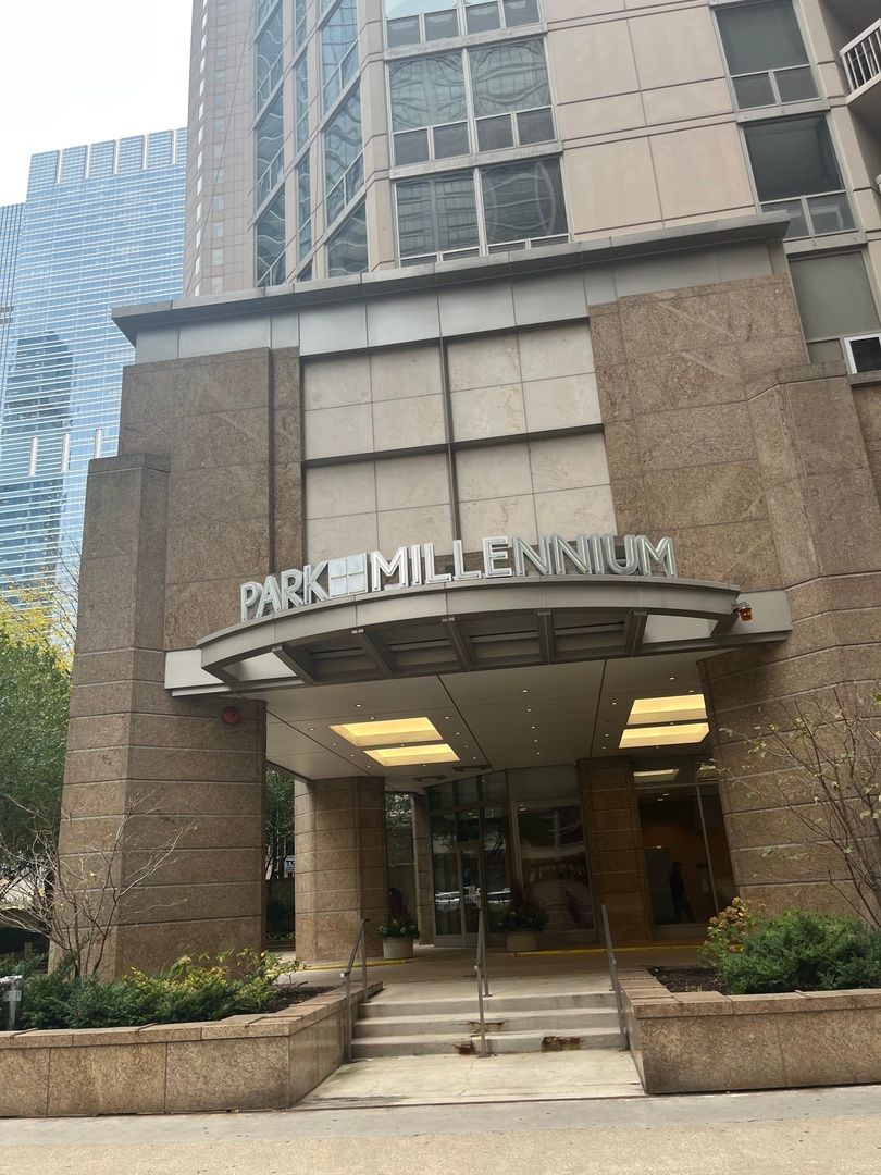 222 columbus Drive, Chicago, IL 60601