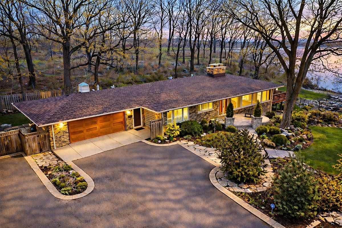 720 South Street, Barrington, IL 60010