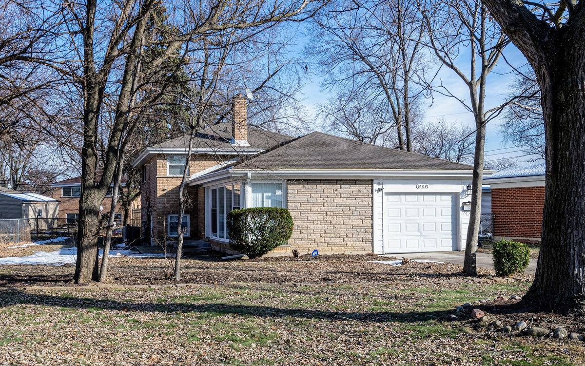 16039 Marion Drive, South Holland, IL 60473