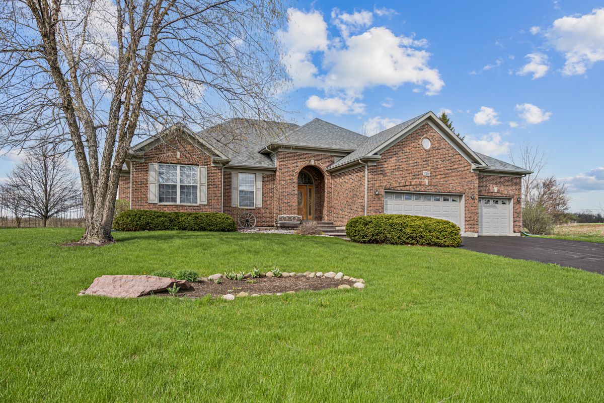 17214 Fieldstone Drive, Marengo, IL 60152