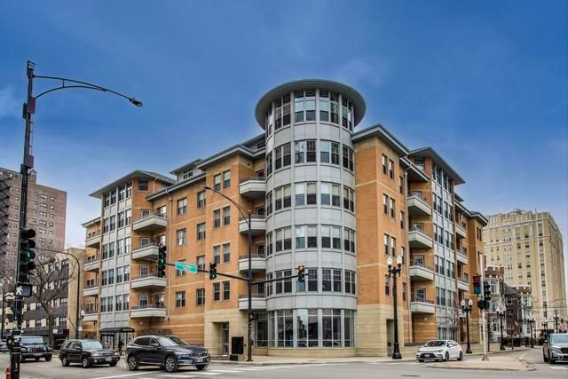 5556 N Sheridan Road #PU-51 — Chicago, IL 60640
