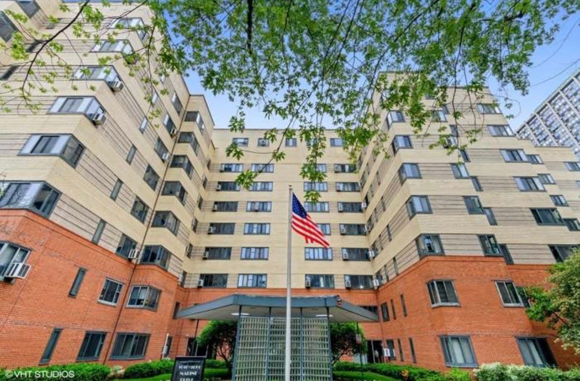 5060 Marine Drive, Chicago, IL 60640