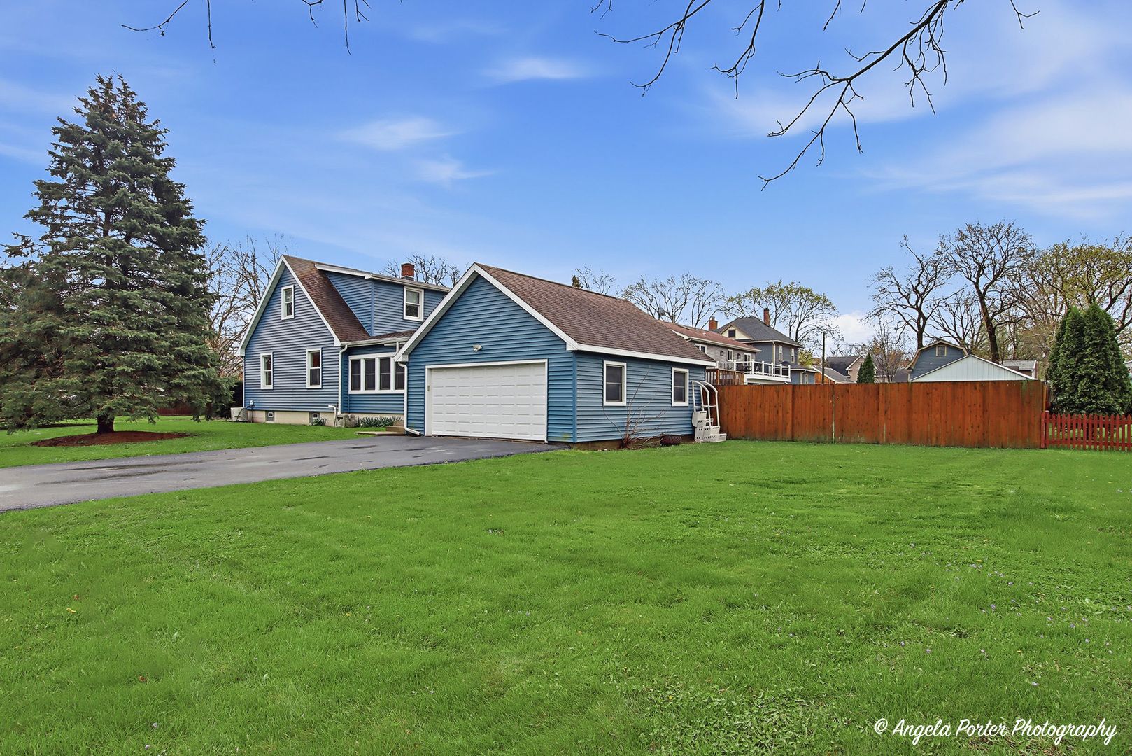 937 Wicker Street — Woodstock, IL 60098