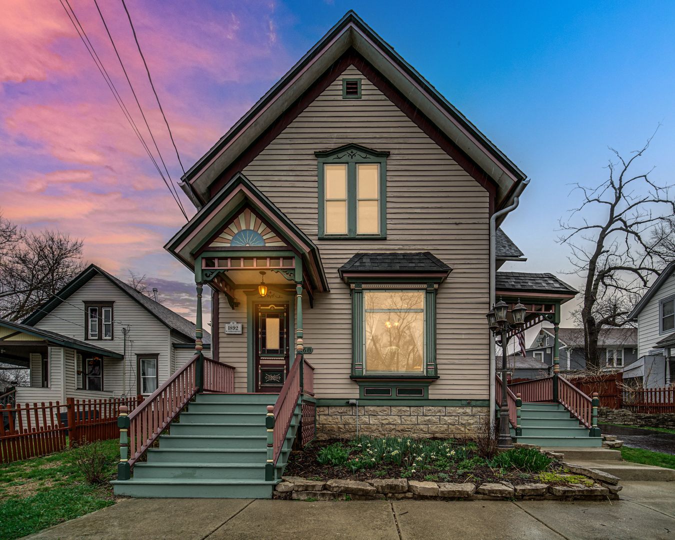 268 Seneca Street — Elgin, IL 60120