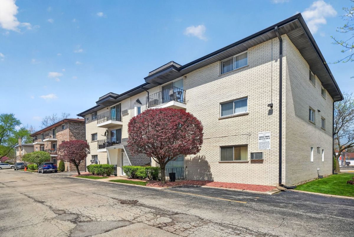 4929 87th Street, Oak Lawn, IL 60453