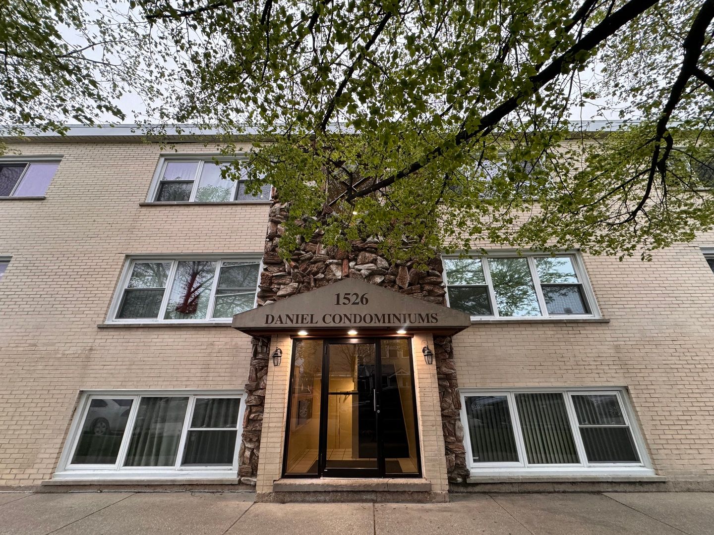 1526 S 51st Court #6 — Cicero, IL 60804