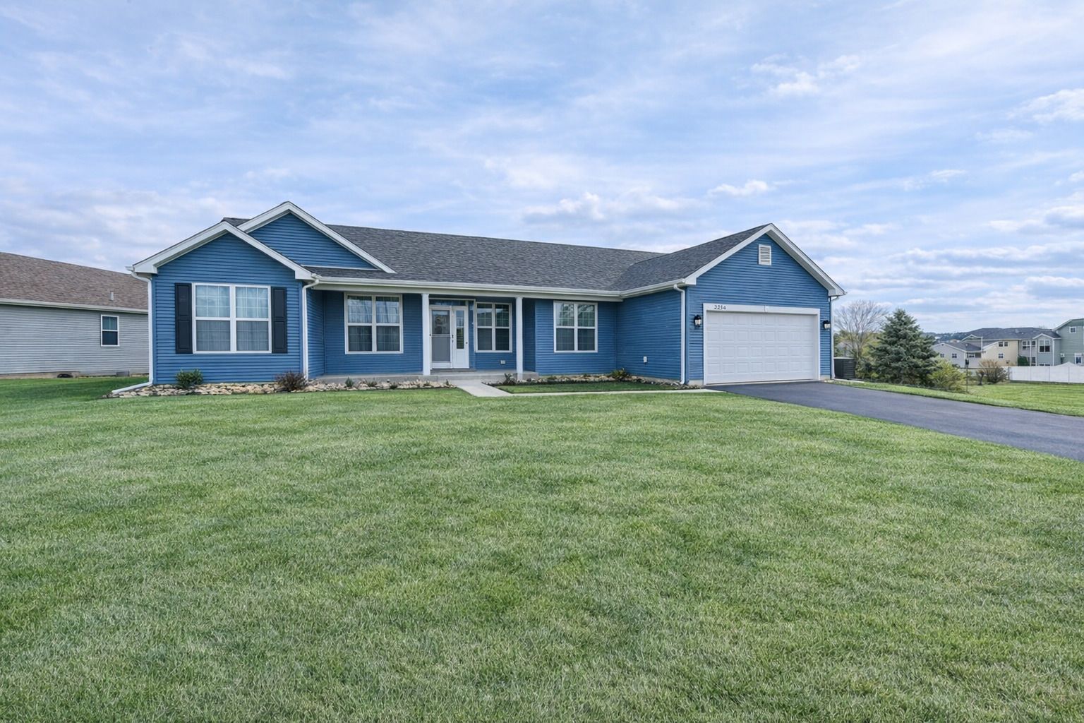 2214 Truman Trail — McHenry, IL 60051