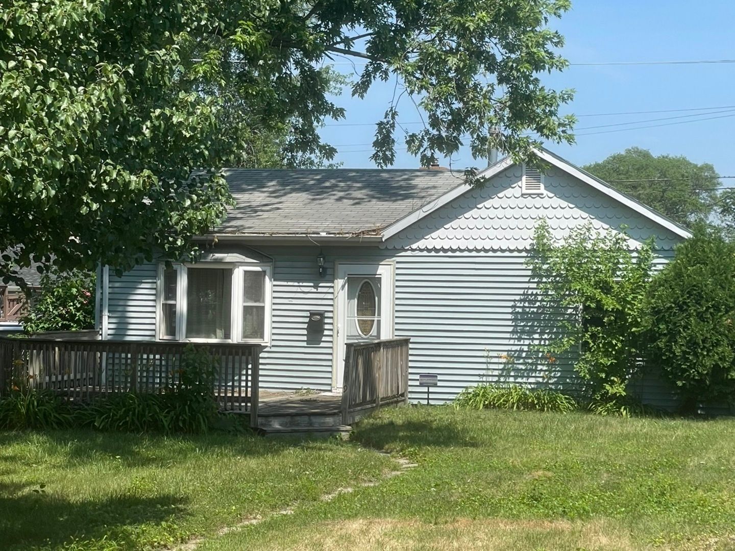18019 Lorenz Avenue — Lansing, IL 60438
