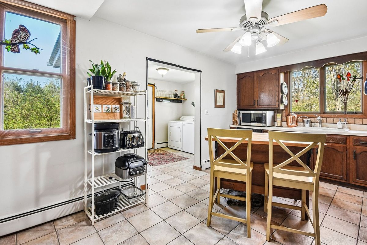 10604 Charles Road, Woodstock, IL 60098
