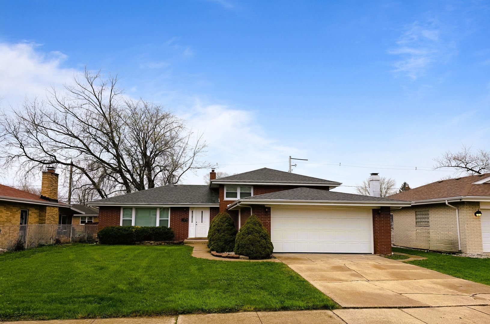 1118 E 169th Street — South Holland, IL 60473