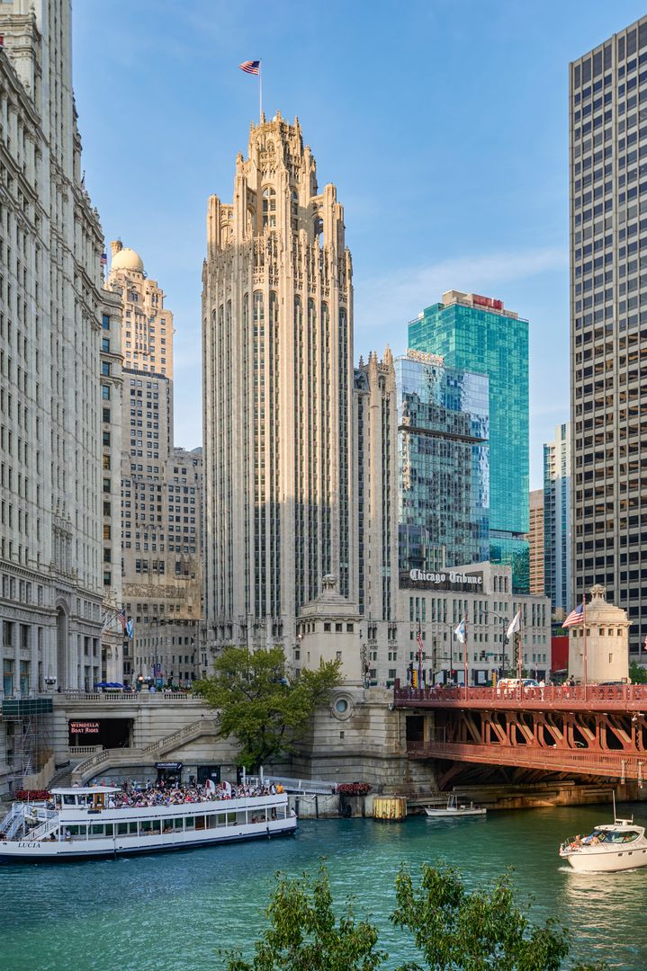 435 N Michigan Avenue #414 — Chicago, IL 60611