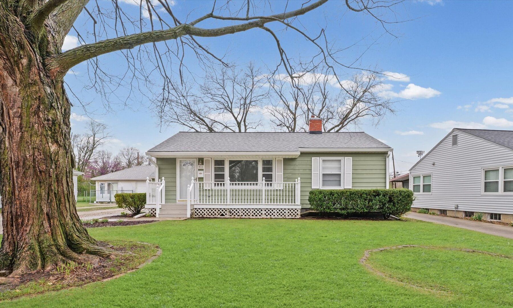 911 S New Street — Champaign, IL 61820