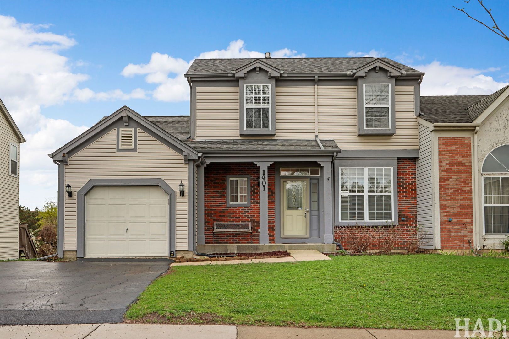 1901 BARNHILL Drive — Mundelein, IL 60060