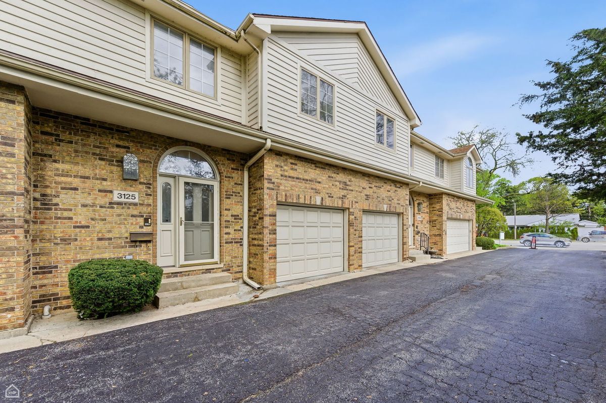 3125 Lake Avenue, Wilmette, IL 60091